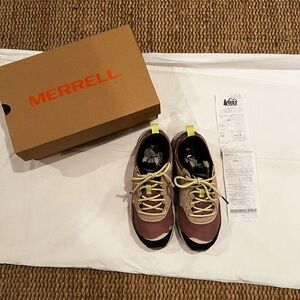 Merrell Women’s Moab Hiking Shoe- size -10